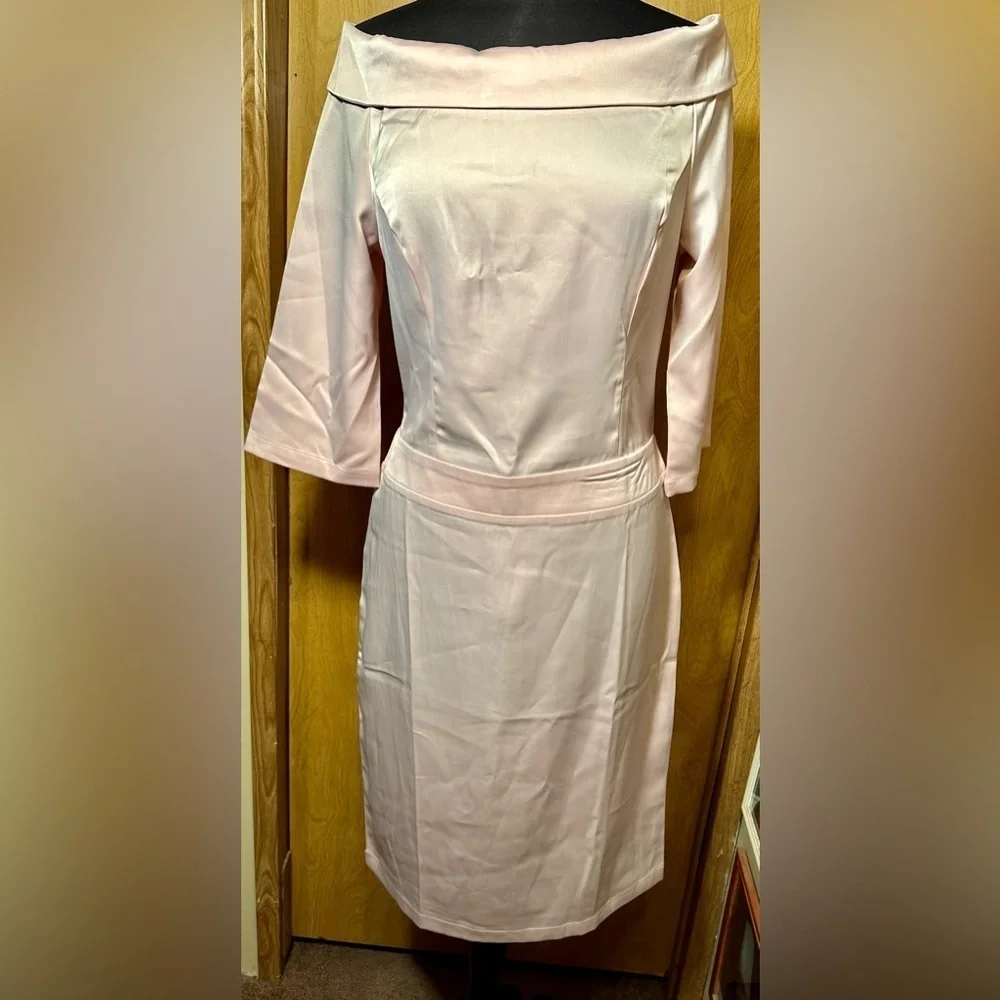 NWT FHQ size medium classic retro dress